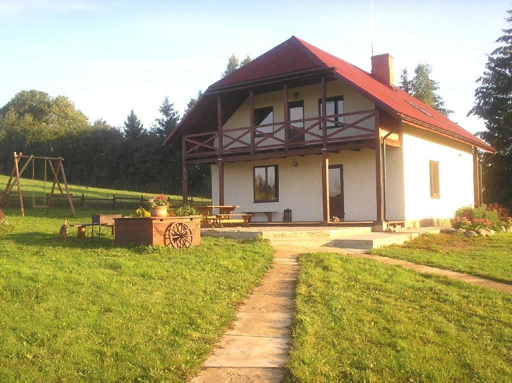 Brivdienu Maja Viteri Villa Biksiniki Exterior photo