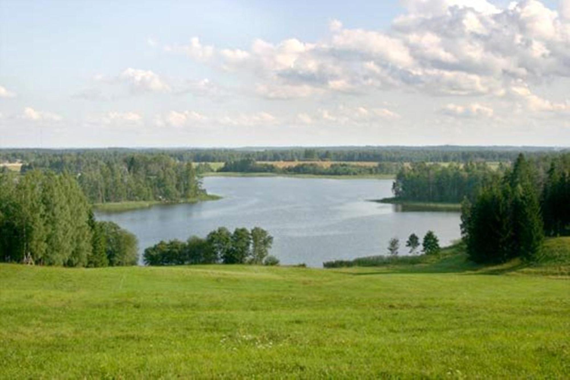 Brivdienu Maja Viteri Villa Biksiniki Exterior photo